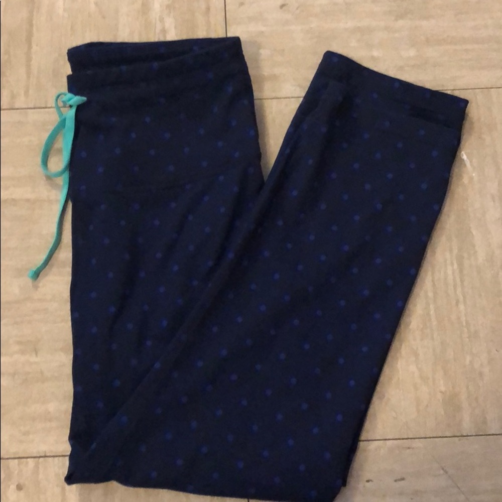 LIKE NEW Old Navy Polka Dot Capri Leggings